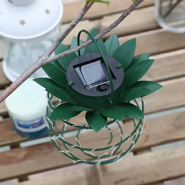 1+1 Gratis | Hängende Solar Ananas Lichter